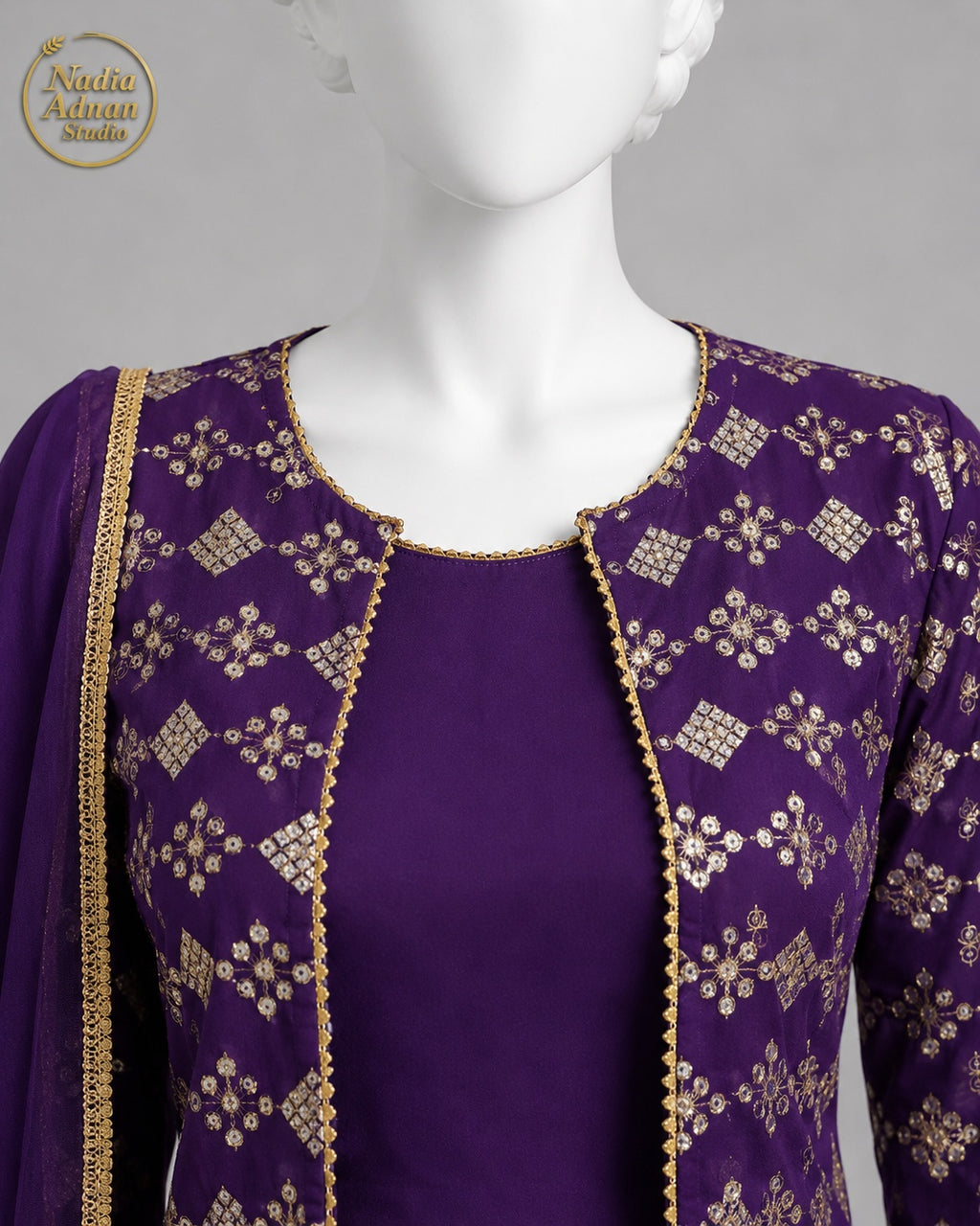 ZINK CHIFFON LENGHA -M neckline close-up - Zinc Chiffon Lengha by Nadia Adnan Studio