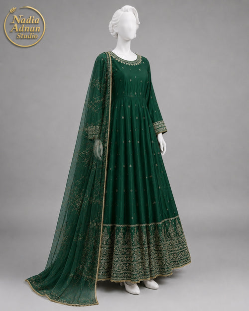 BOTTLE GREEN KATAN MAXI -M front view - Bottle Green Katan Maxi by Nadia Adnan Studio